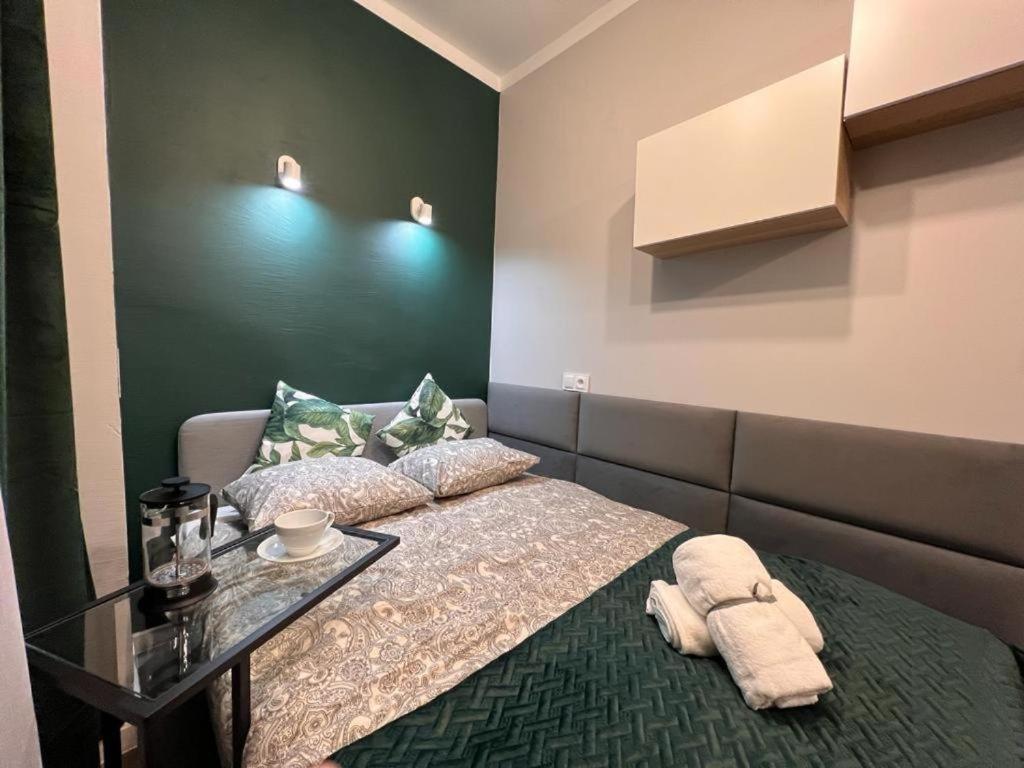 Green Hill Apartments Катовіце Екстер'єр фото