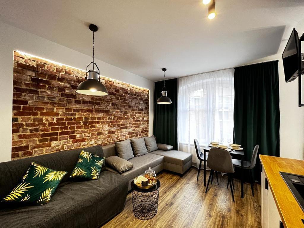 Green Hill Apartments Катовіце Екстер'єр фото