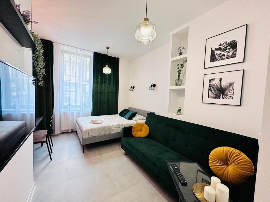 Green Hill Apartments Катовіце Екстер'єр фото